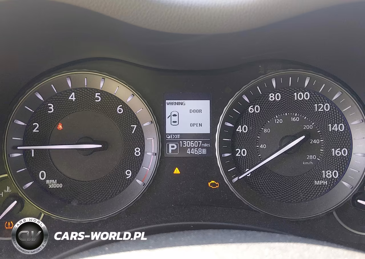 2015 Infiniti Q70 3.7X VIN:JN1BY1ARXFM560925 - 7