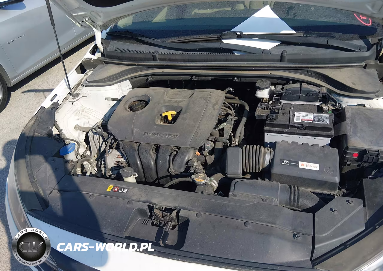 2019 Hyundai Elantra Value Edition VIN:5NPD84LF0KH477888 - 10