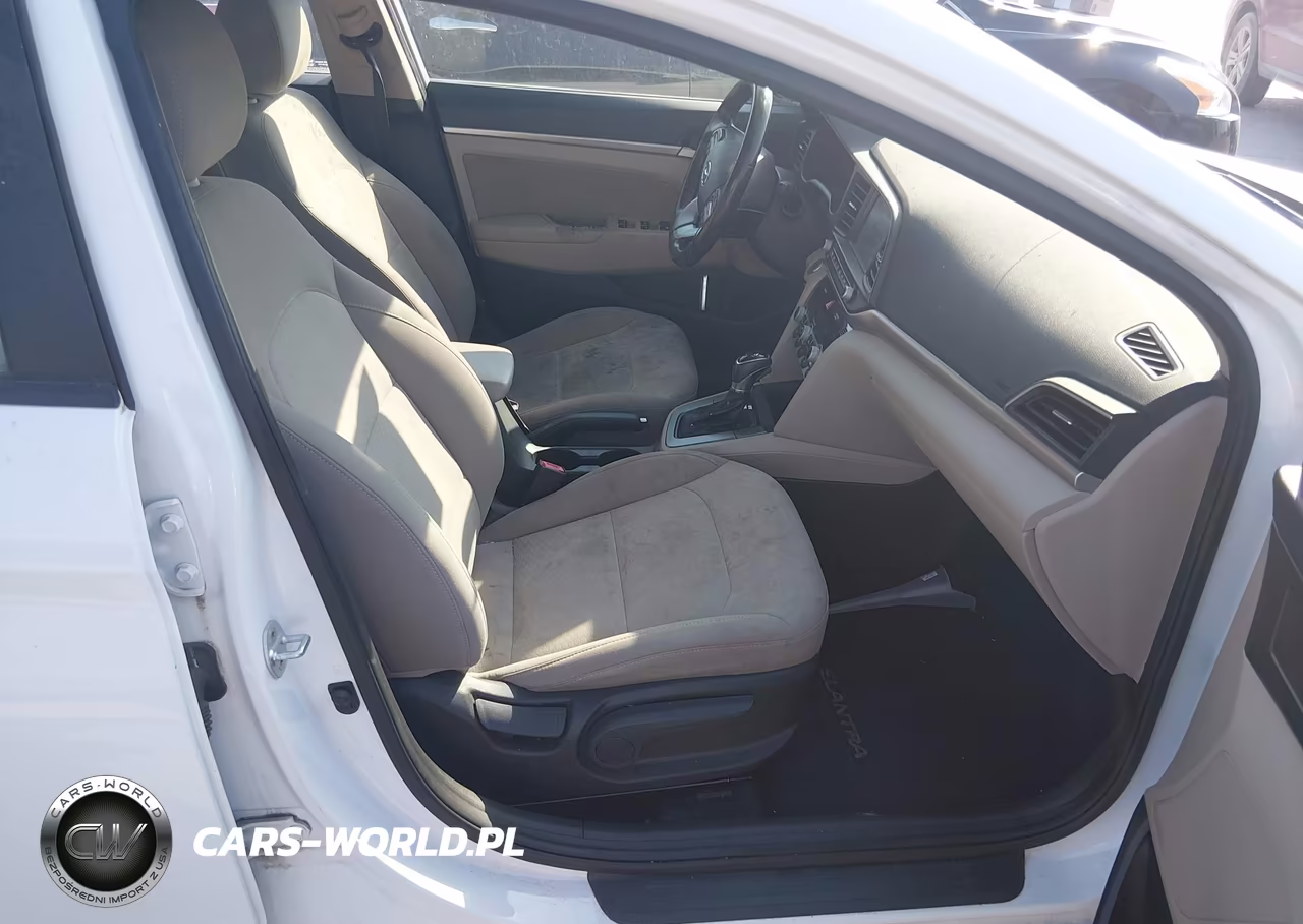 2019 Hyundai Elantra Value Edition VIN:5NPD84LF0KH477888 - 5