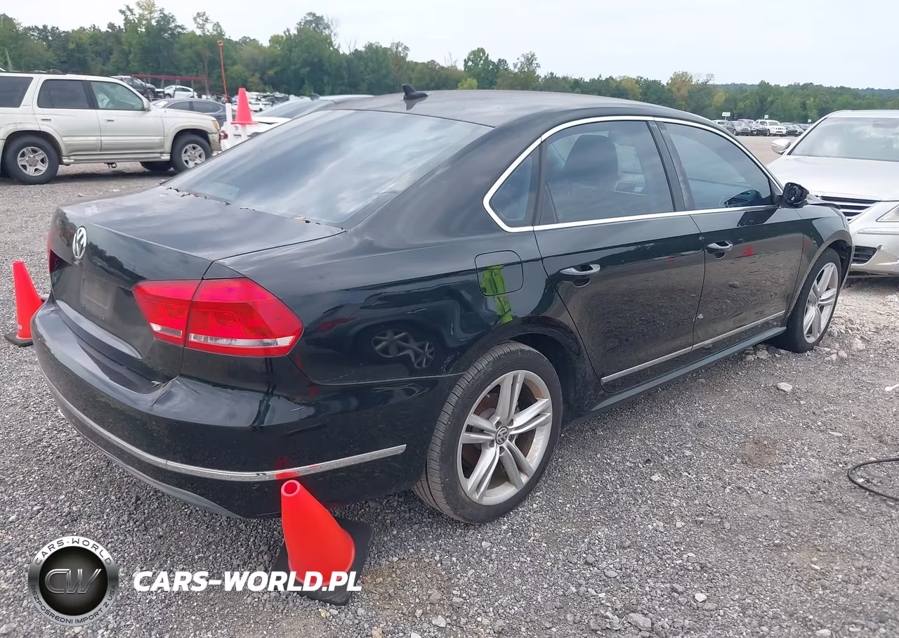 2013 Volkswagen Passat 2.0L Tdi Sel Premium VIN:1VWCN7A3XDC012481 - 4