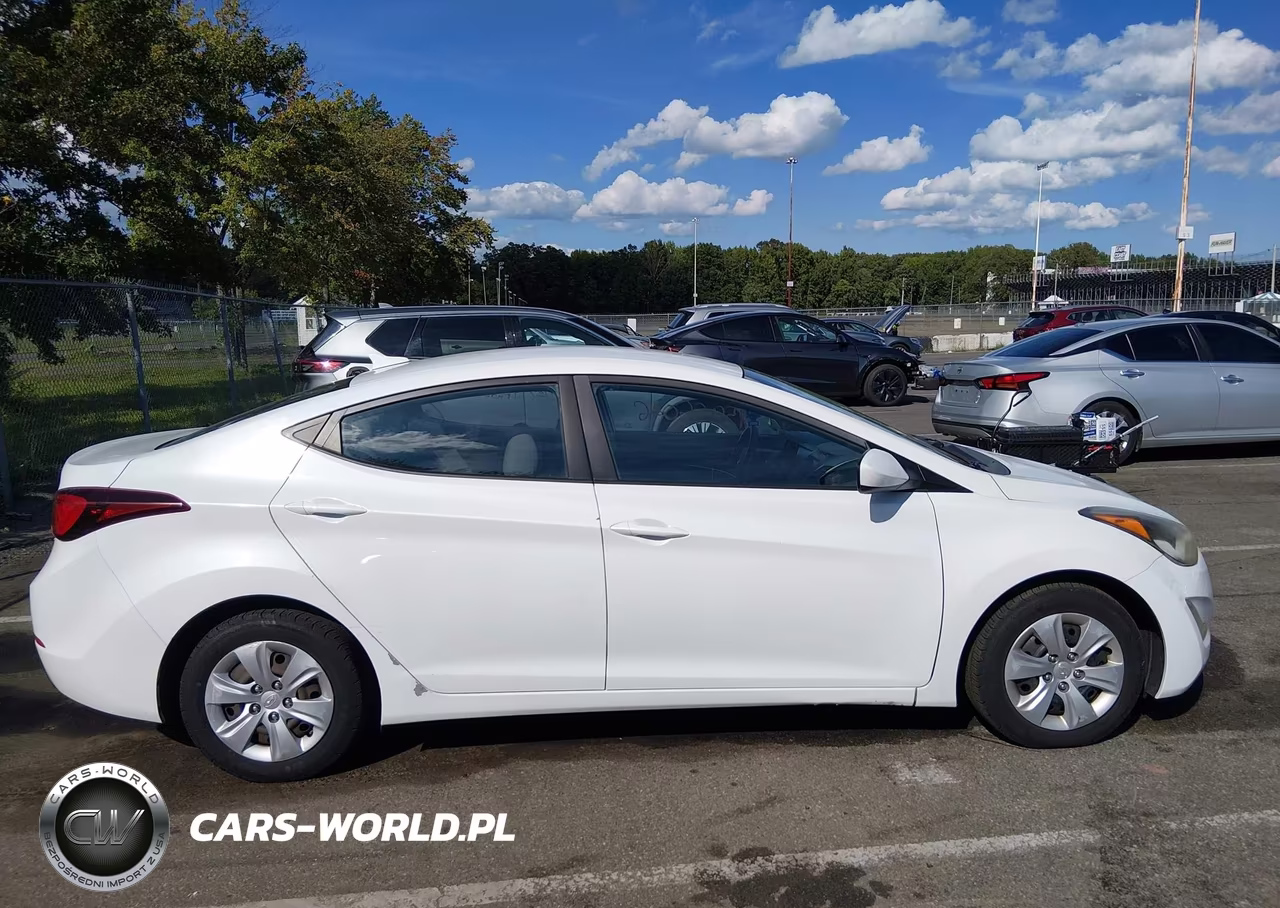 2016 Hyundai Elantra Se VIN:5NPDH4AE1GH752475 - 13
