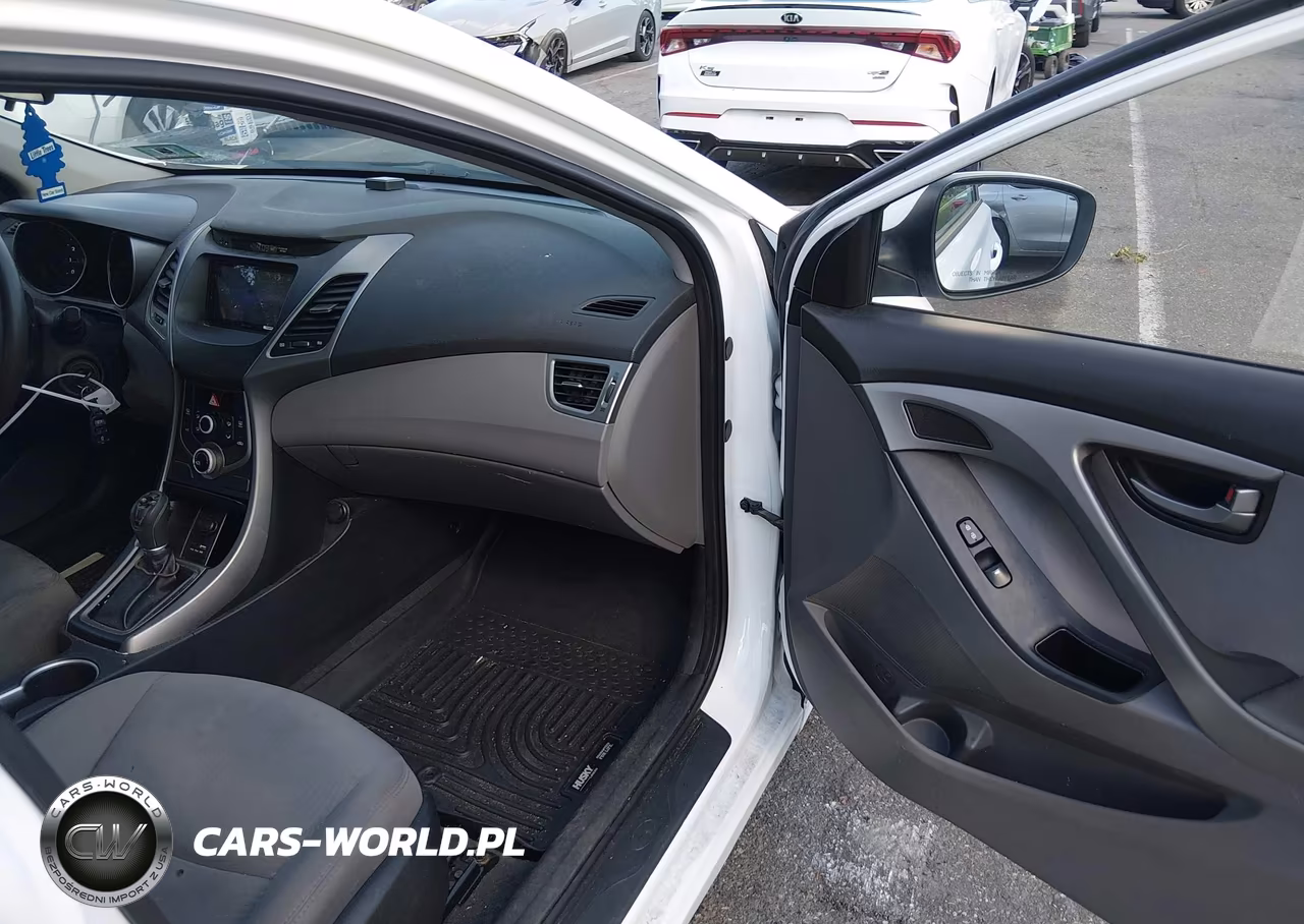 2016 Hyundai Elantra Se VIN:5NPDH4AE1GH752475 - 5
