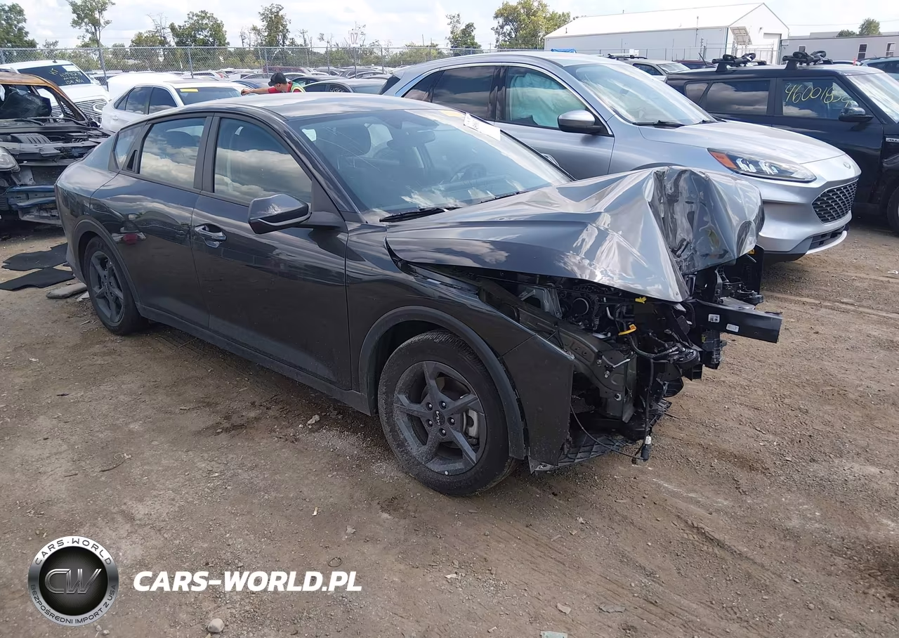 2026 Kia K4 Lxs