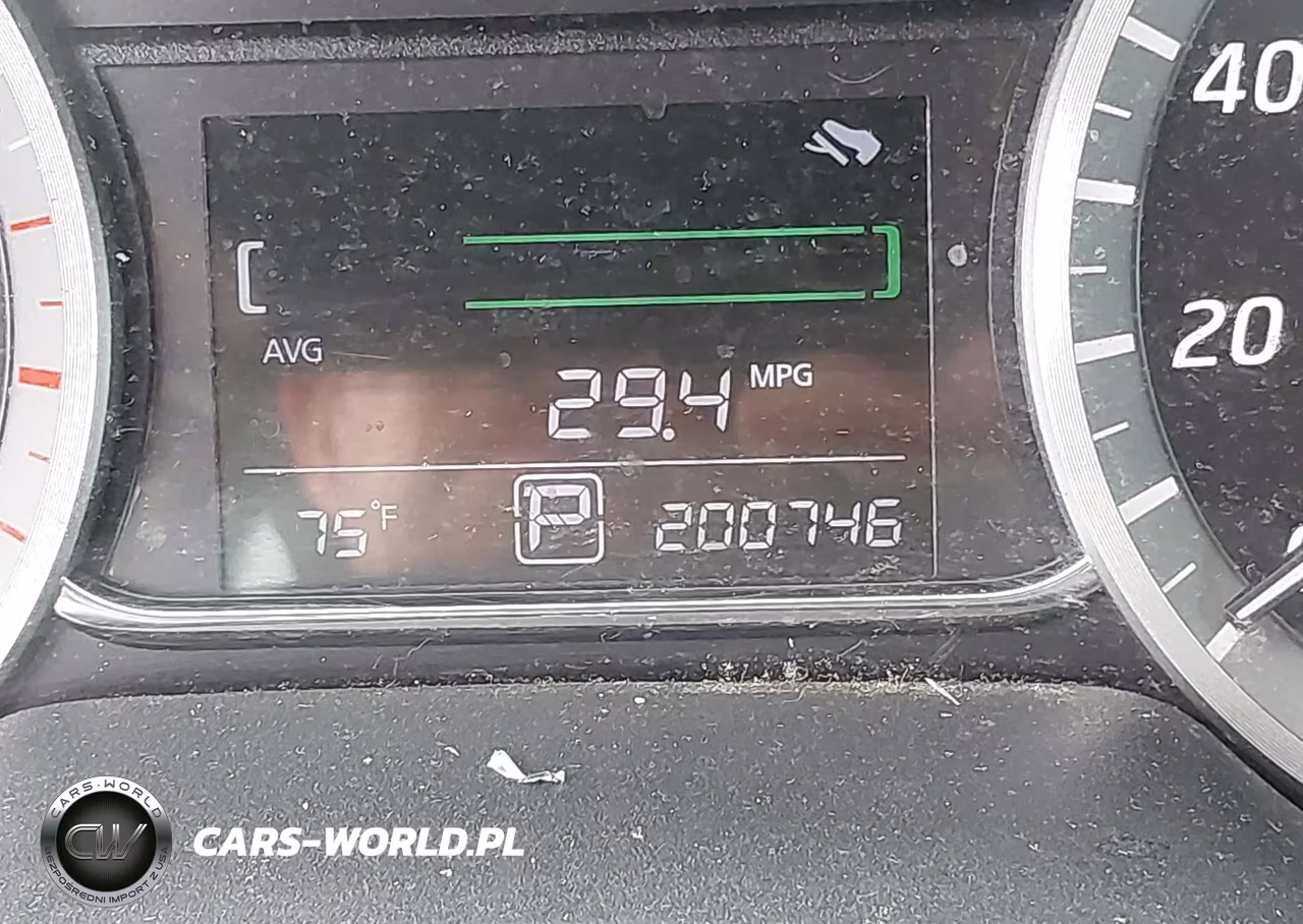 2015 Nissan Sentra Sr VIN:3N1AB7AP2FY313426 - 16