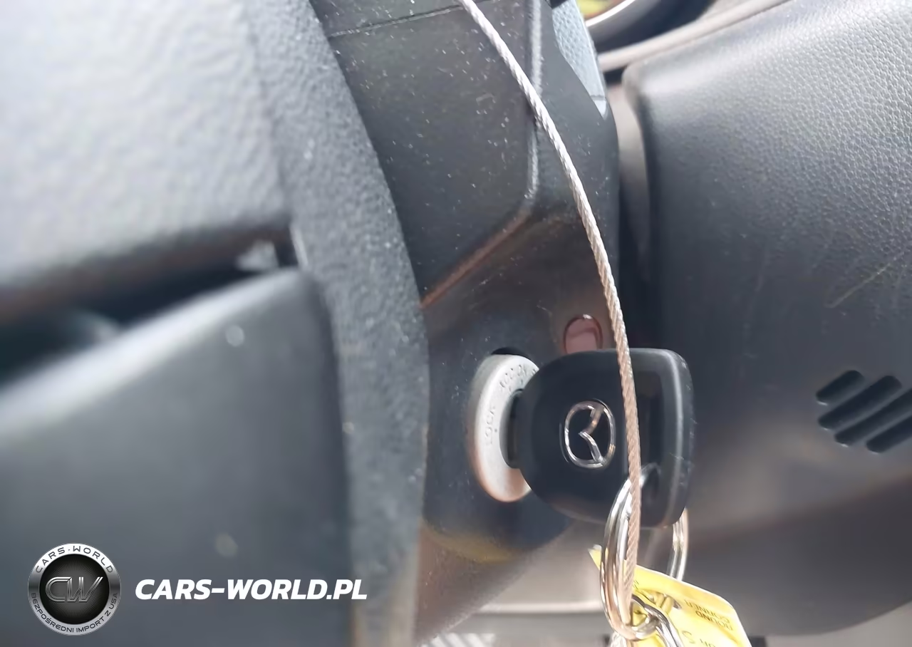 2005 Mazda Mazda3 I VIN:JM1BK12F151298151 - 11