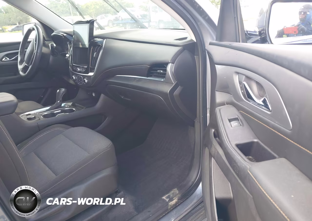 2019 Chevrolet Traverse Lt VIN:1GNERGKW4KJ256474 - 5
