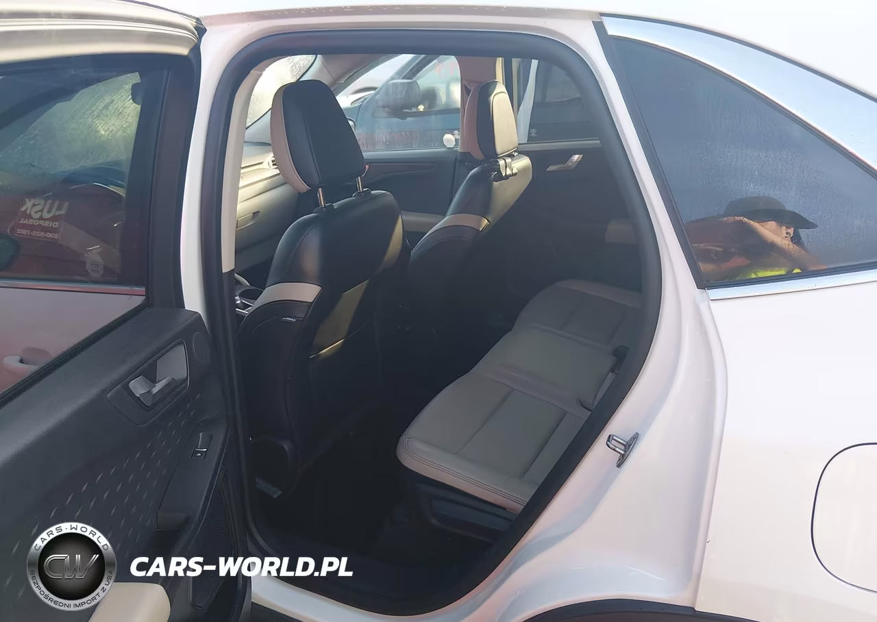 2020 Ford Escape Titanium VIN:1FMCU9J98LUB16610 - 8