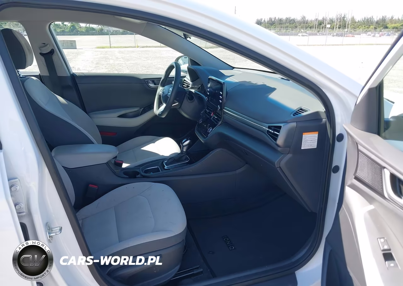 2021 Hyundai Ioniq Hybrid Blue VIN:KMHC65LC1MU247875 - 5