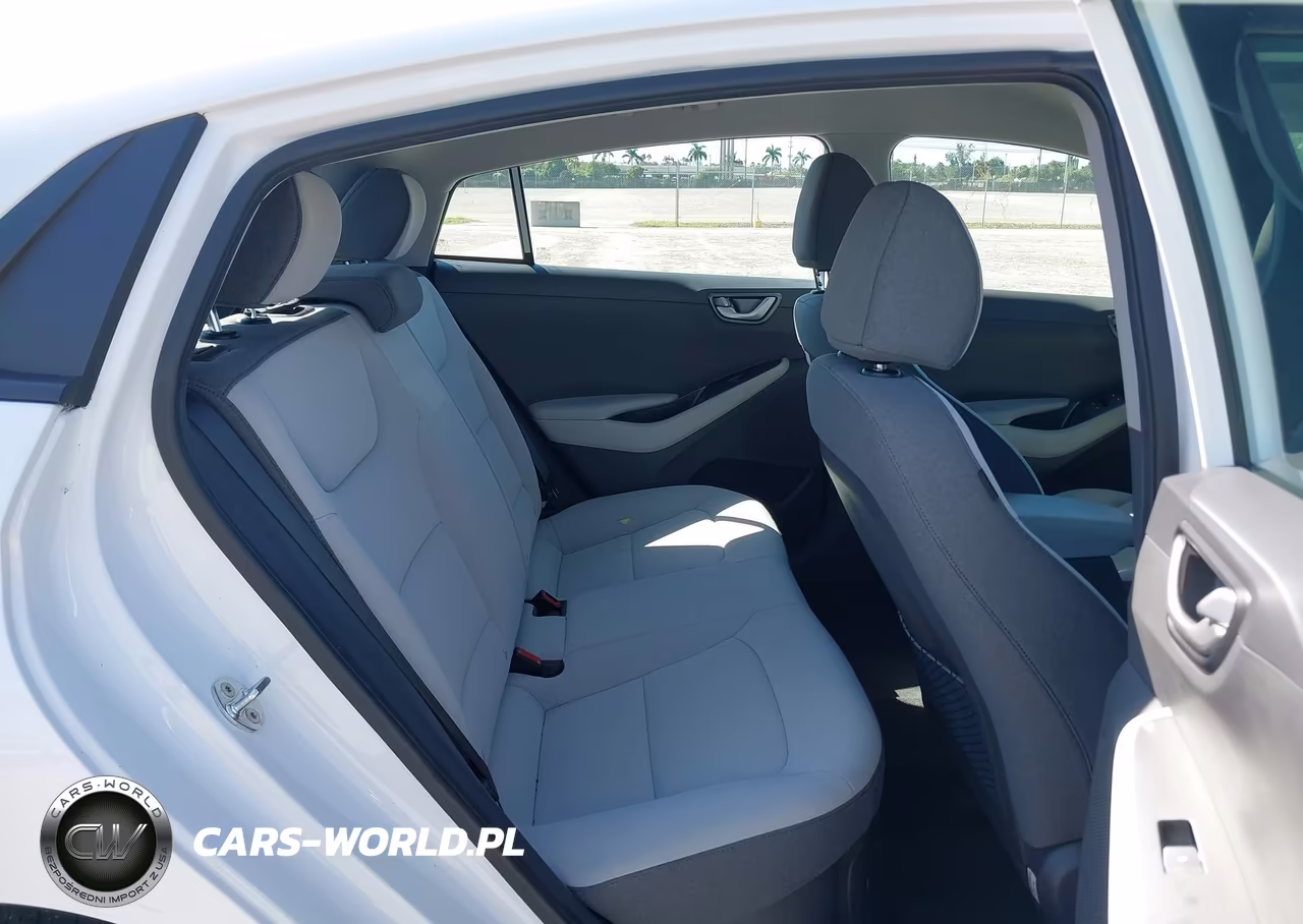 2021 Hyundai Ioniq Hybrid Blue VIN:KMHC65LC1MU247875 - 8