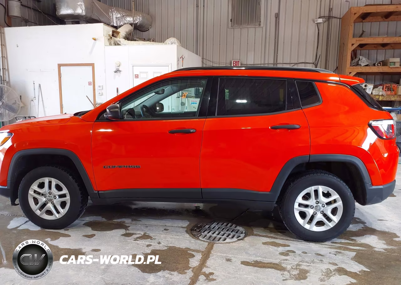 2018 Jeep Compass Sport 4X4 VIN:3C4NJDAB6JT392271 - 17