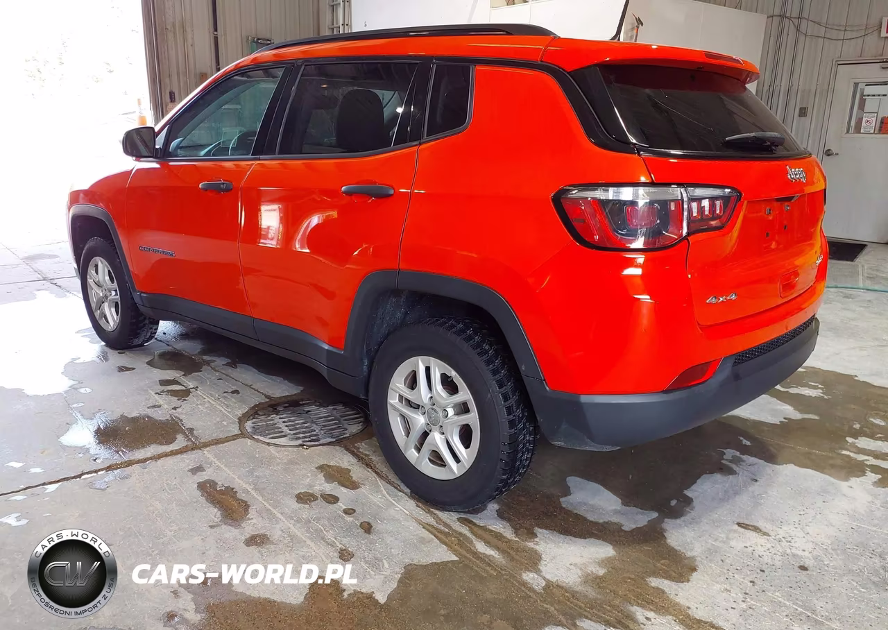 2018 Jeep Compass Sport 4X4 VIN:3C4NJDAB6JT392271 - 3