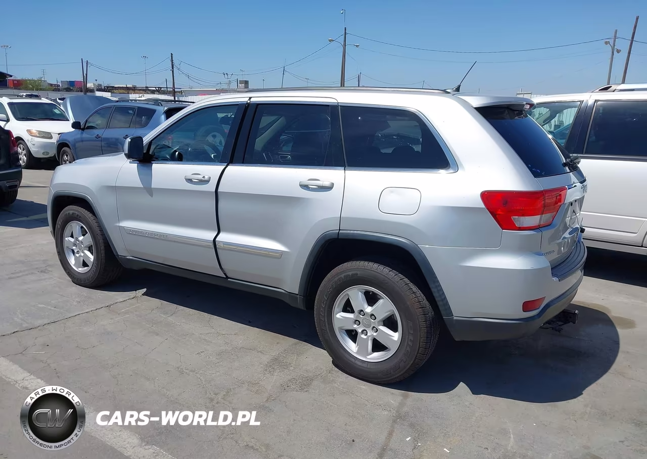 2013 Jeep Grand Cherokee Laredo VIN:1C4RJEAG2DC519214 - 3