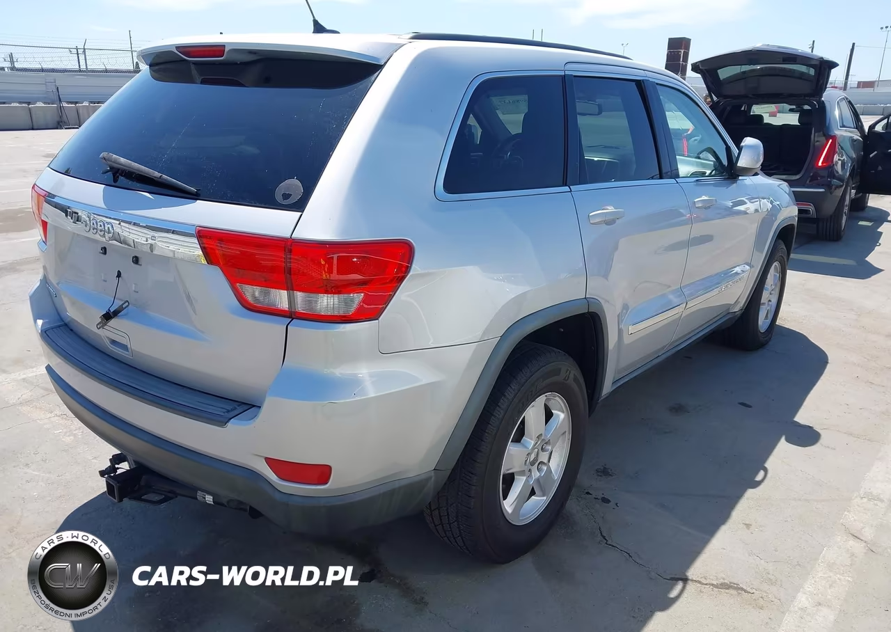 2013 Jeep Grand Cherokee Laredo VIN:1C4RJEAG2DC519214 - 4
