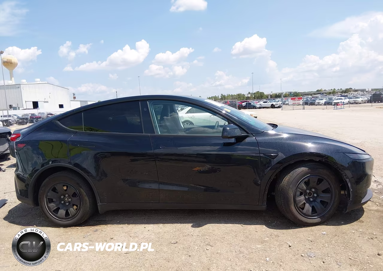 2026 Tesla Model Y Premium-Rear-Wheel Drive VIN:7SAYGDED8TA580623 - 13