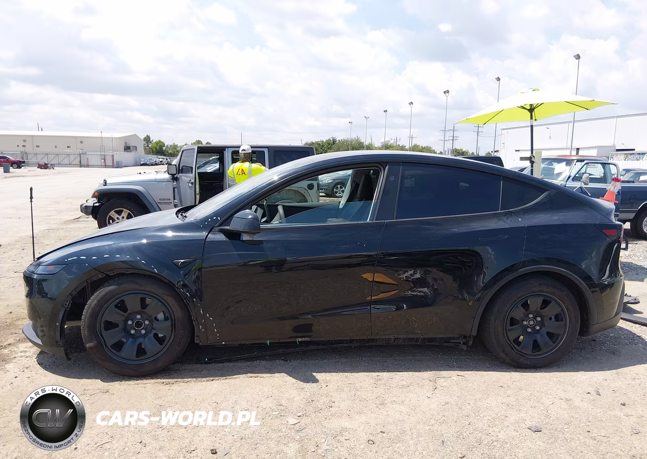 2026 Tesla Model Y Premium-Rear-Wheel Drive VIN:7SAYGDED8TA580623 - 14