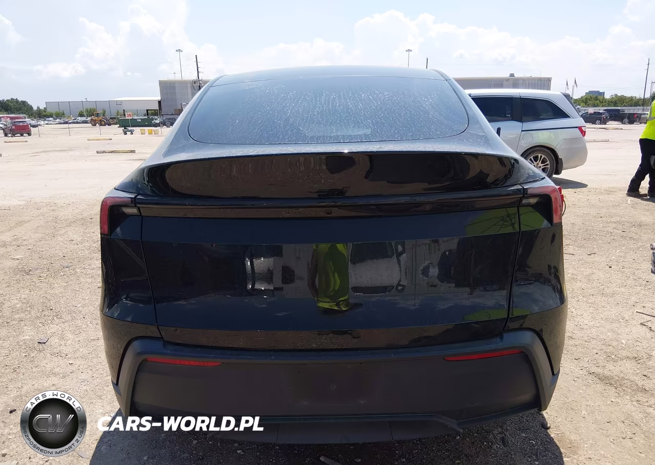 2026 Tesla Model Y Premium-Rear-Wheel Drive VIN:7SAYGDED8TA580623 - 16