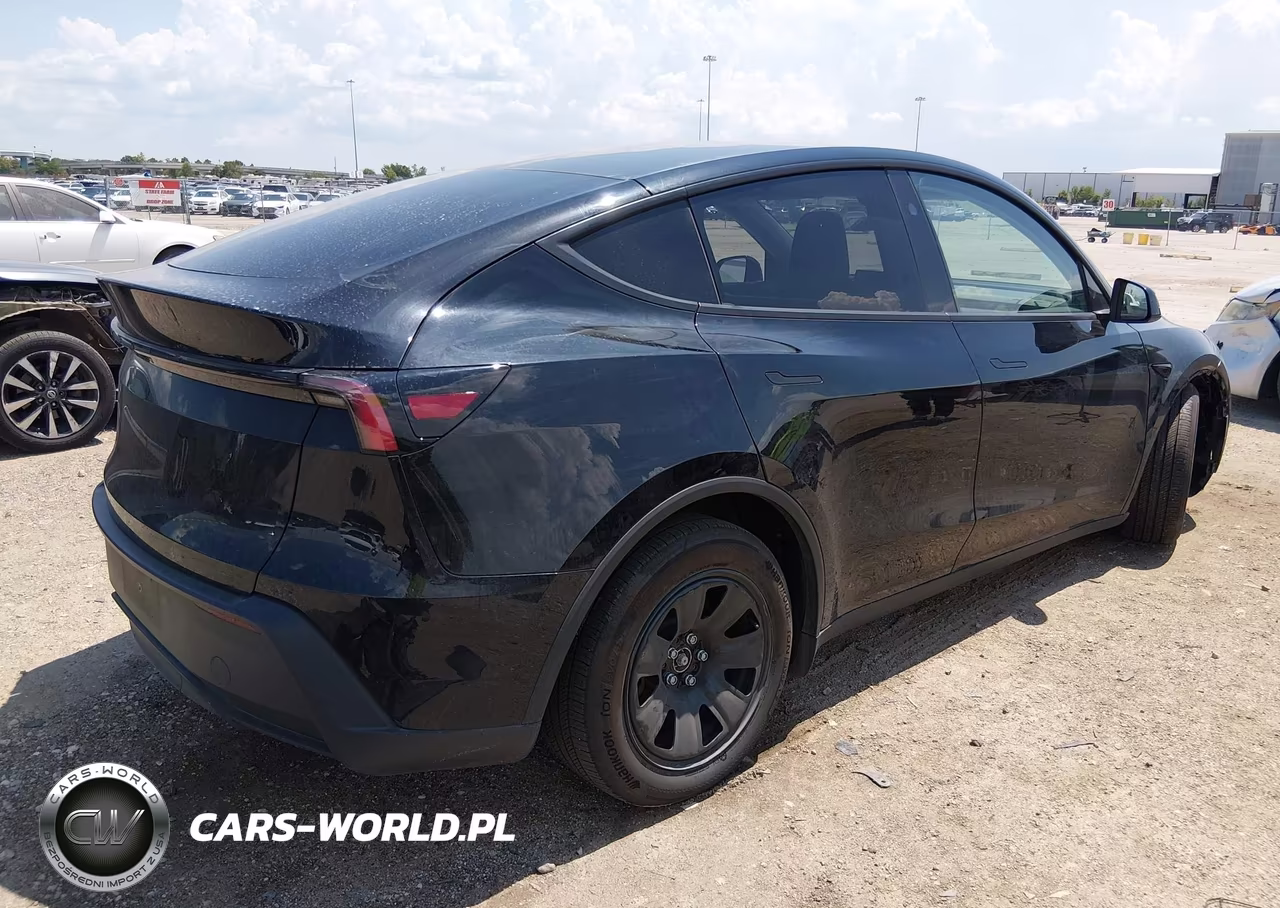 2026 Tesla Model Y Premium-Rear-Wheel Drive VIN:7SAYGDED8TA580623 - 4