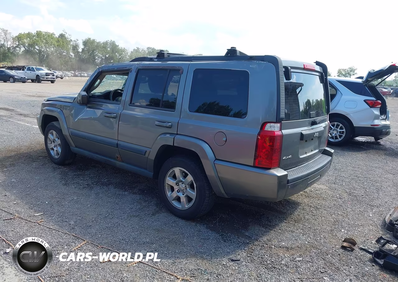 2007 Jeep Commander Sport VIN:1J8HG48K27C686278 - 3