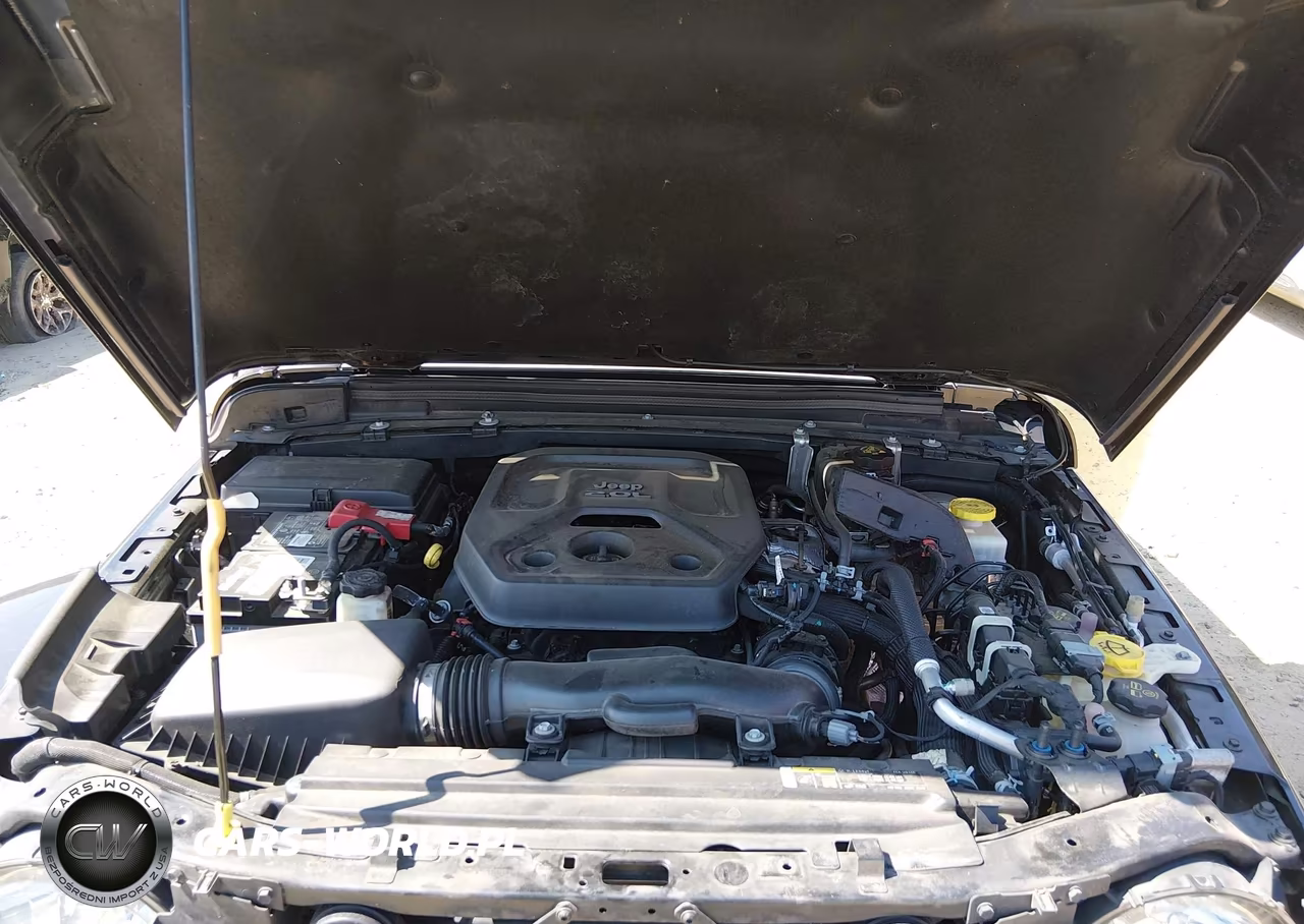 2020 Jeep Wrangler Unlimited Sahara 4X4 VIN:1C4HJXEN8LW285013 - 10