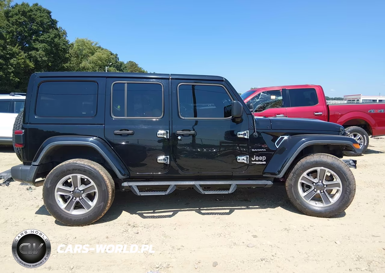 2020 Jeep Wrangler Unlimited Sahara 4X4 VIN:1C4HJXEN8LW285013 - 14