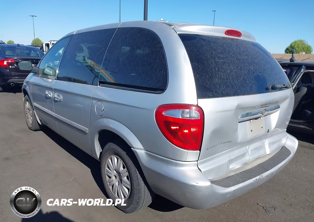 2007 Chrysler Town & Country VIN:1A4GJ45R97B141300 - 3