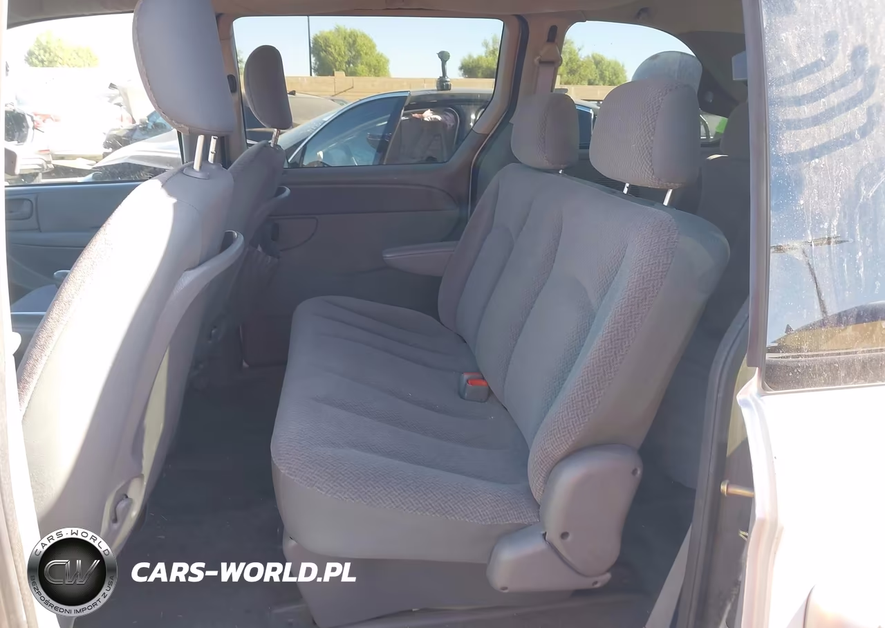 2007 Chrysler Town & Country VIN:1A4GJ45R97B141300 - 8