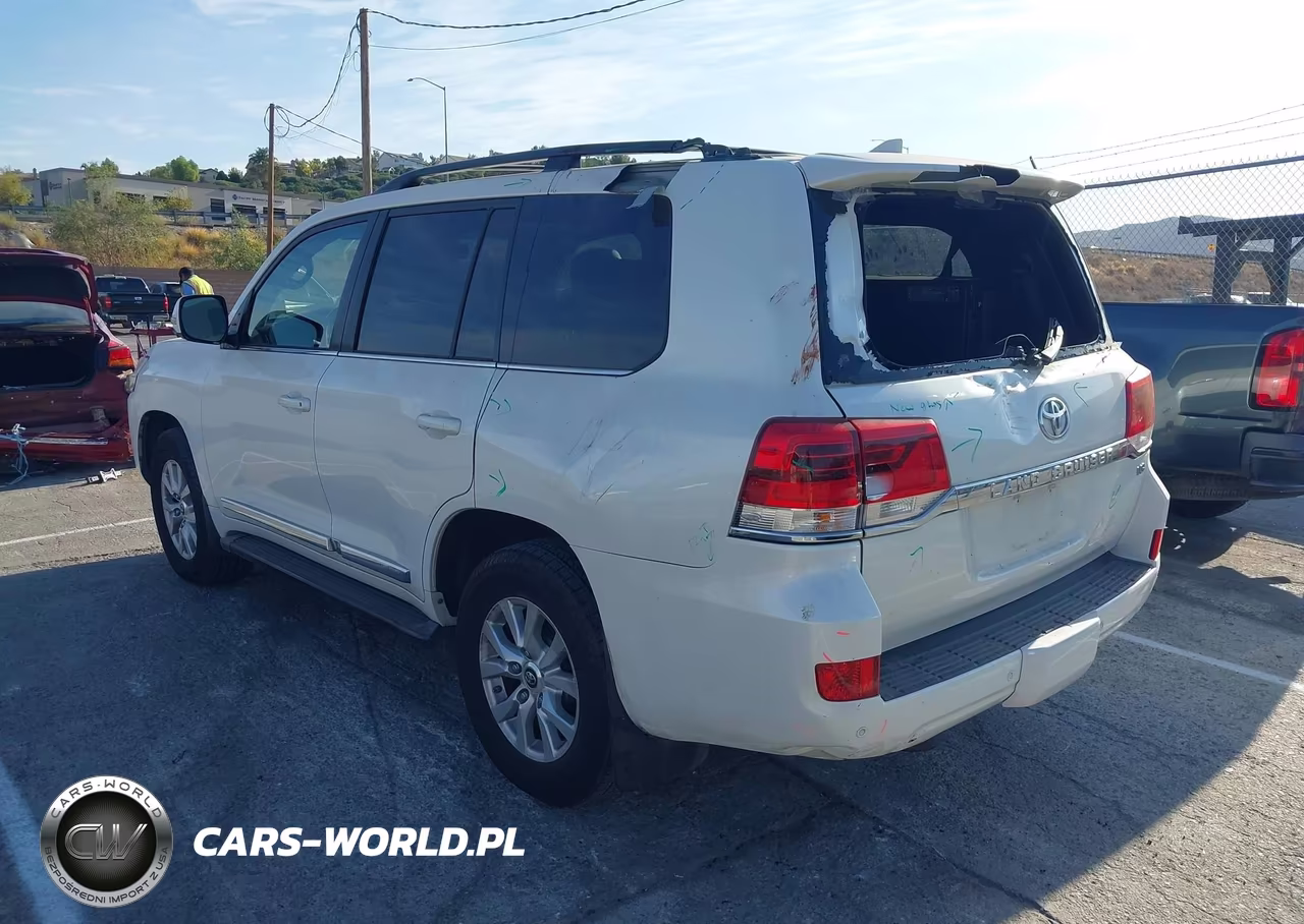 2016 Toyota Land Cruiser V8 VIN:JTMCY7AJ7G4046076 - 3