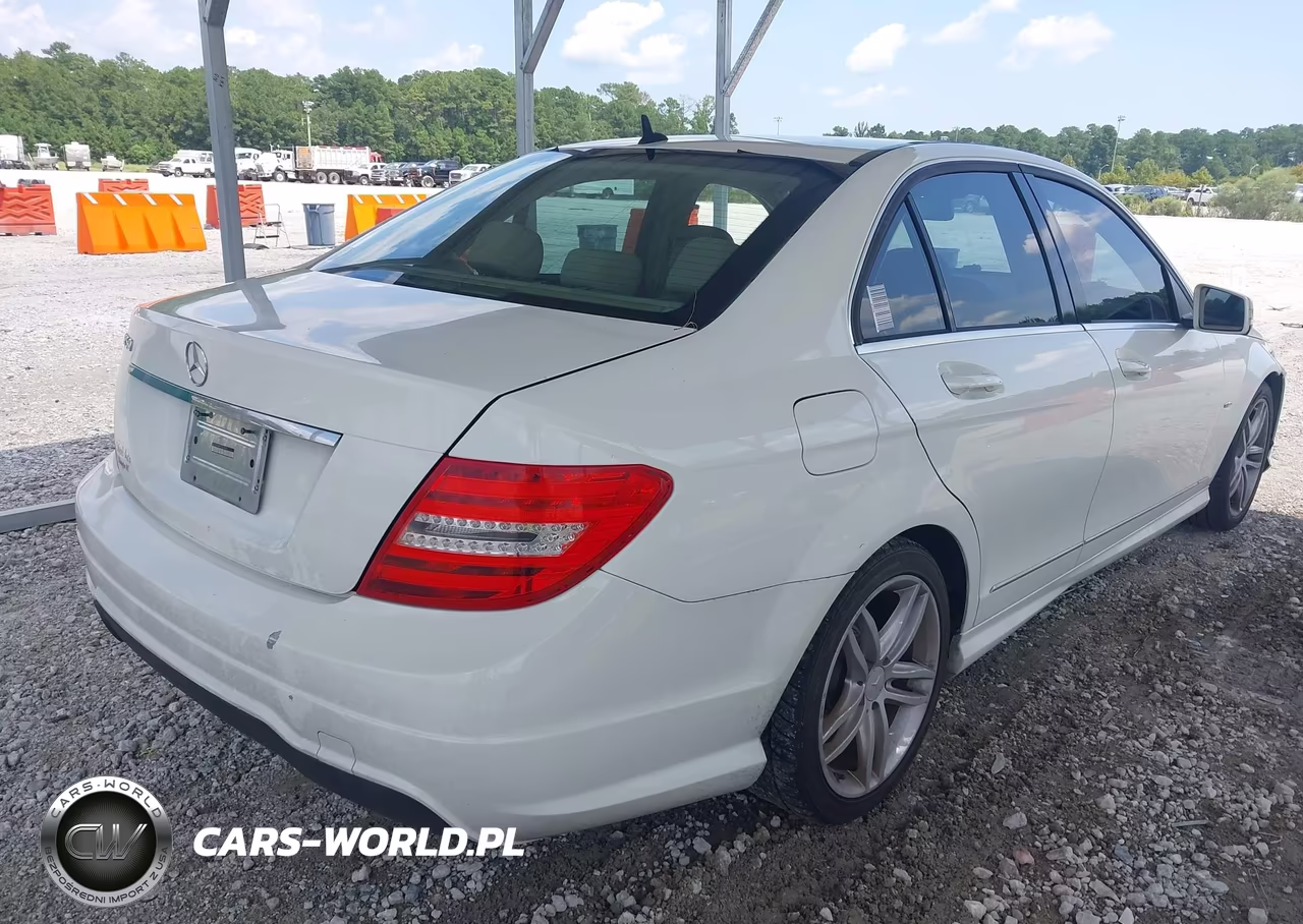 2012 Mercedes-Benz C 250 Sport VIN:WDDGF4HB7CR219389 - 4