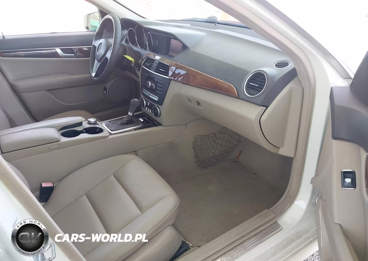 2012 Mercedes-Benz C 250 Sport VIN:WDDGF4HB7CR219389 - 5