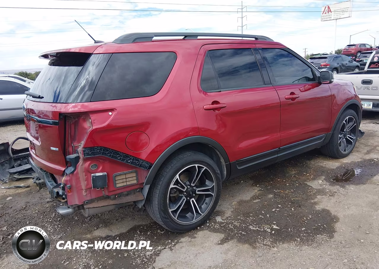 2015 Ford Explorer Sport VIN:1FM5K8GT2FGB66739 - 4