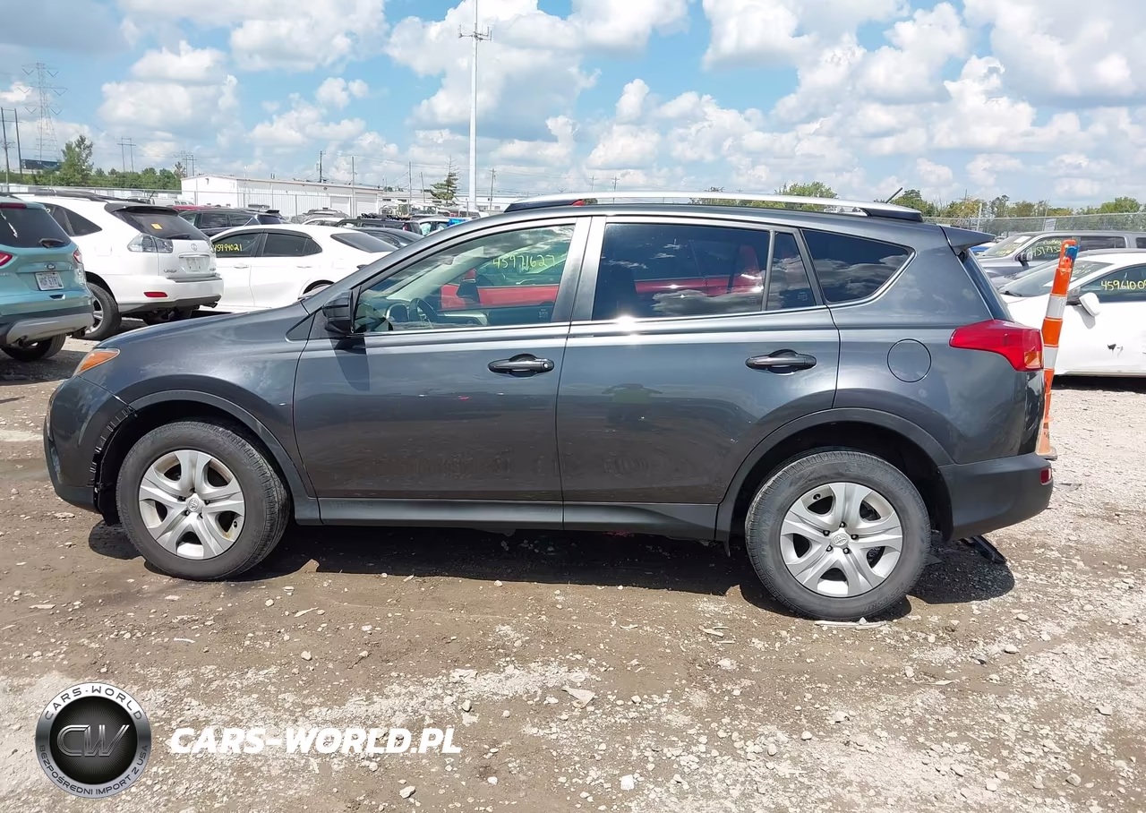 2015 Toyota Rav4 Le VIN:JTMBFREV8FD174559 - 14