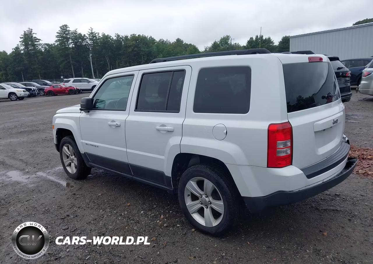 2015 Jeep Patriot Latitude VIN:1C4NJRFB3FD376760 - 3
