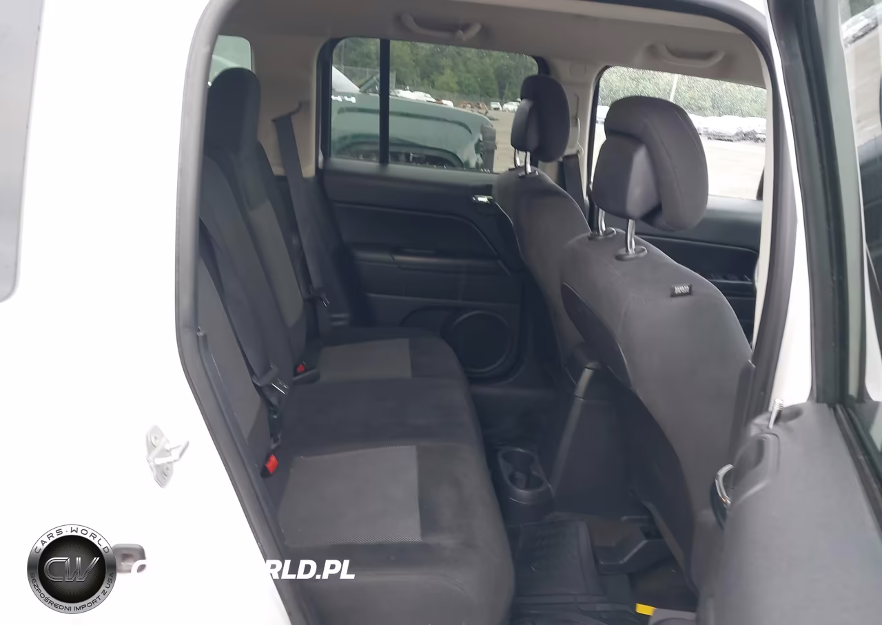 2015 Jeep Patriot Latitude VIN:1C4NJRFB3FD376760 - 8
