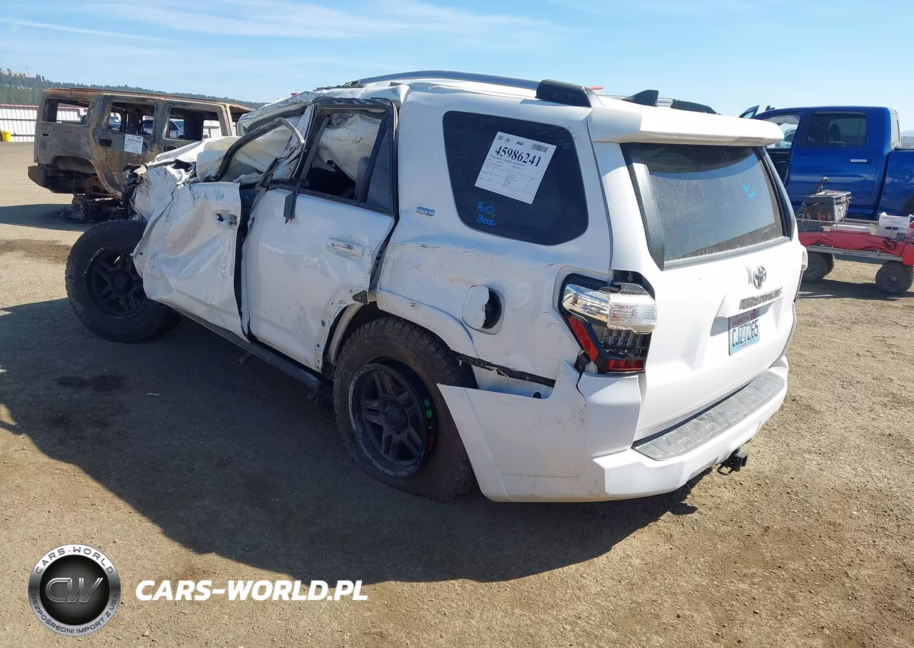 2021 Toyota 4Runner Sr5 VIN:JTEMU5JR9M5942178 - 3