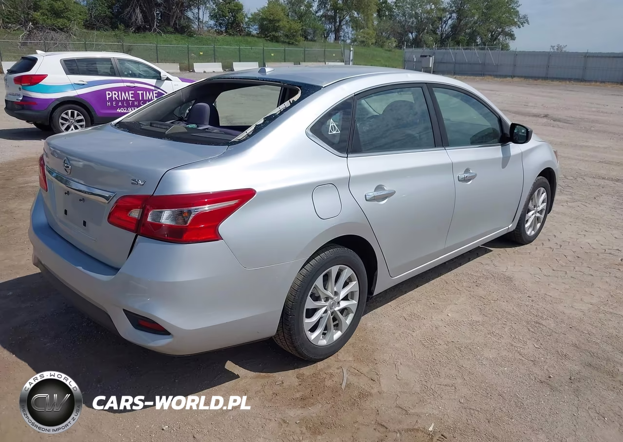 2018 Nissan Sentra Sv VIN:3N1AB7AP0JL647542 - 4