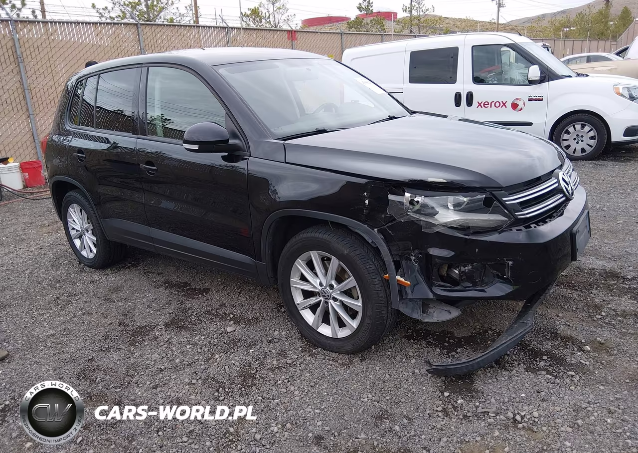 2018 Volkswagen Tiguan Limited 2.0T VIN:WVGBV7AX5JK002777 - 1