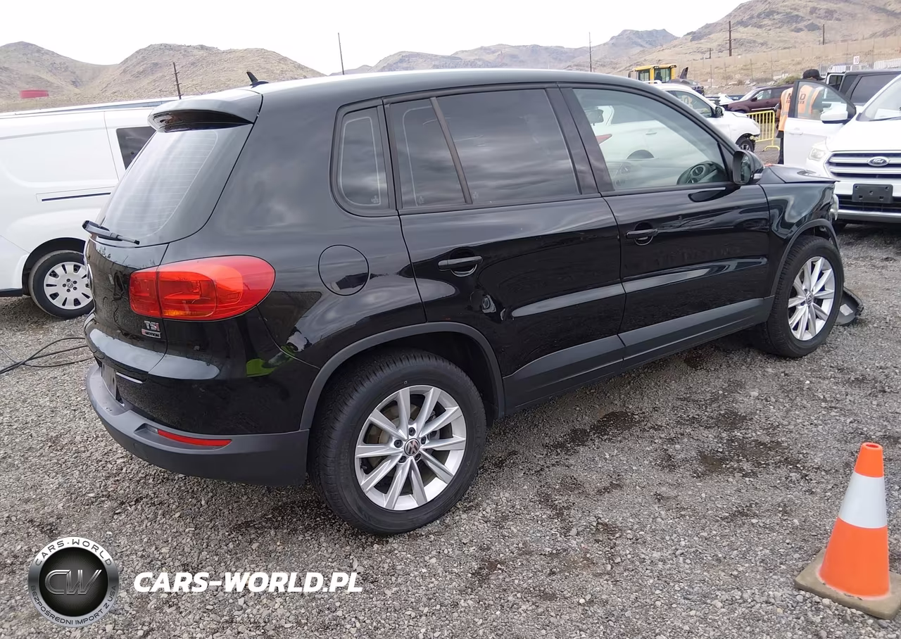 2018 Volkswagen Tiguan Limited 2.0T VIN:WVGBV7AX5JK002777 - 4