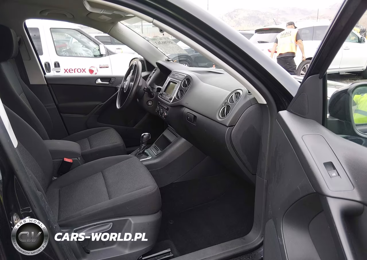 2018 Volkswagen Tiguan Limited 2.0T VIN:WVGBV7AX5JK002777 - 5