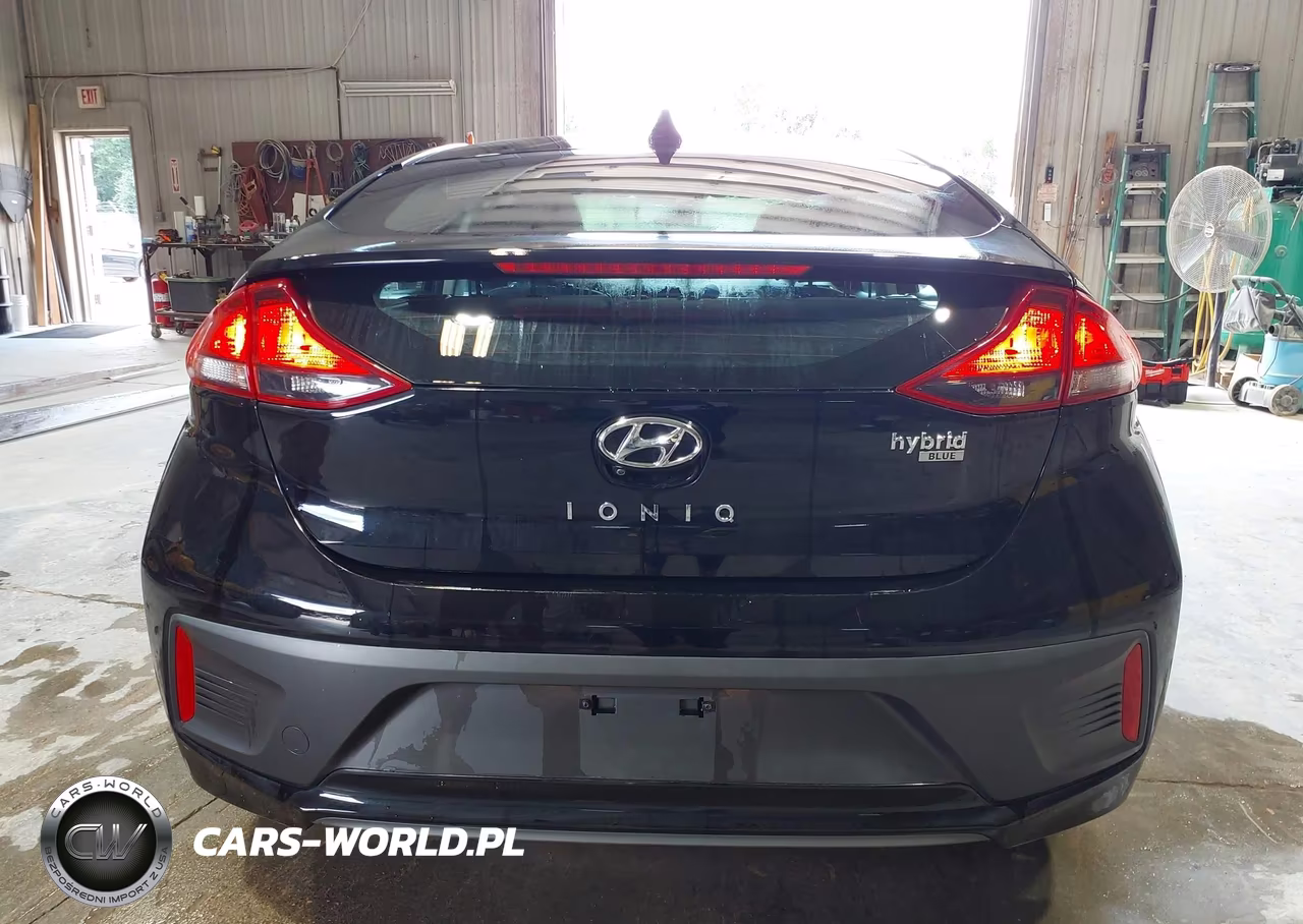2018 Hyundai Ioniq Hybrid Blue VIN:KMHC65LC0JU099715 - 21