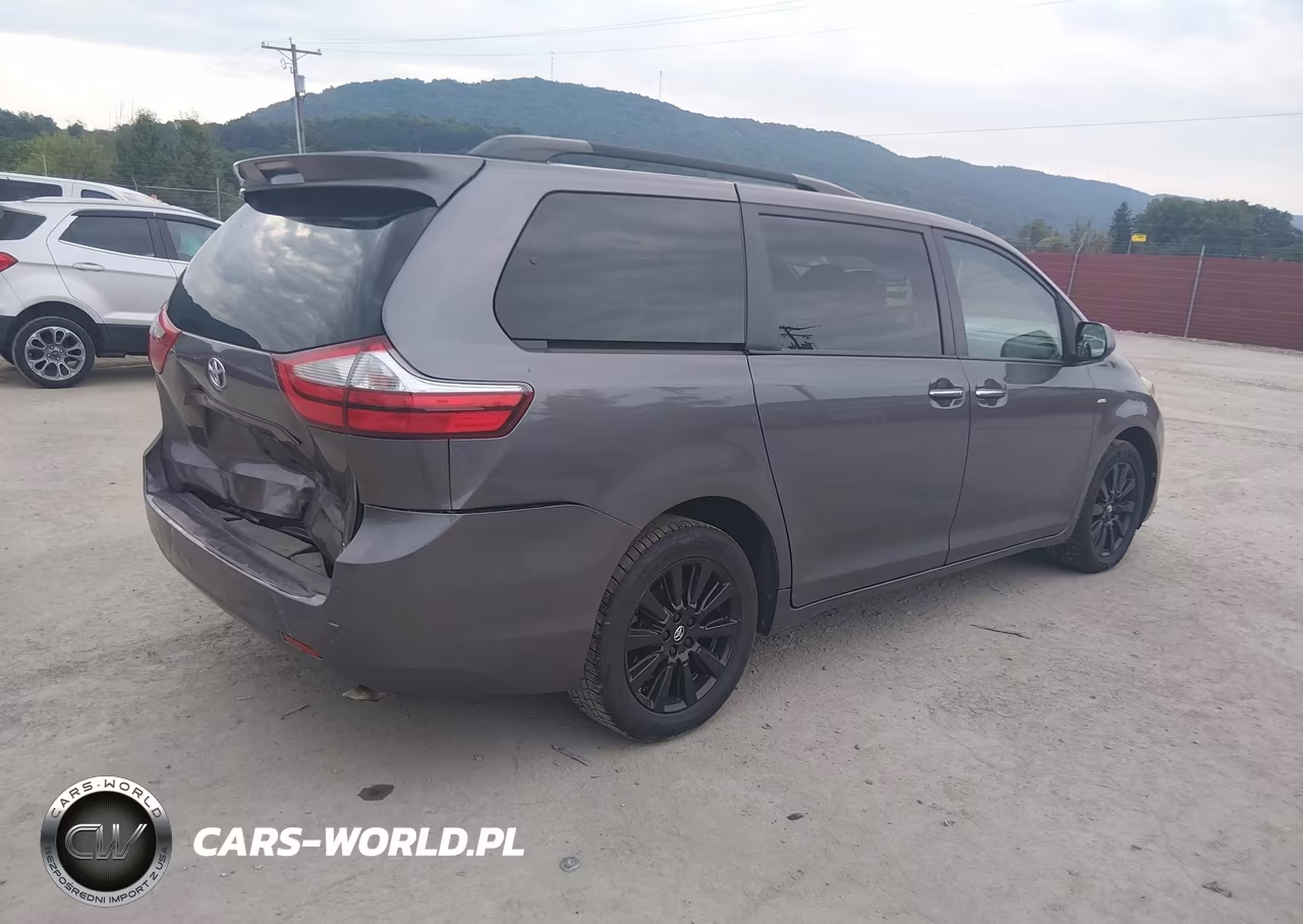 2017 Toyota Sienna Xle 7 Passenger VIN:5TDDZ3DC4HS155995 - 4
