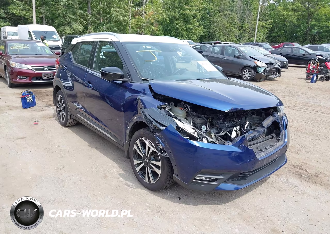 2018 Nissan Kicks Sr