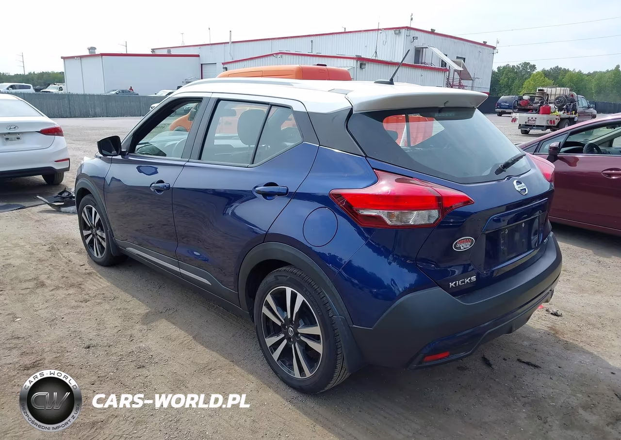 2018 Nissan Kicks Sr VIN:3N1CP5CU5JL546675 - 3