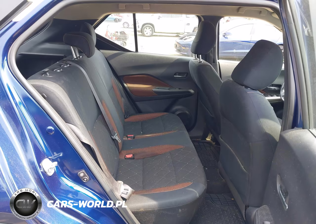 2018 Nissan Kicks Sr VIN:3N1CP5CU5JL546675 - 8