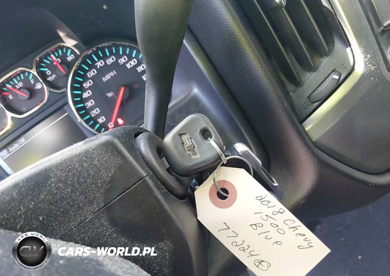 2018 Chevrolet Silverado 1500 1Lt VIN:3GCUKREC2JG487749 - 11