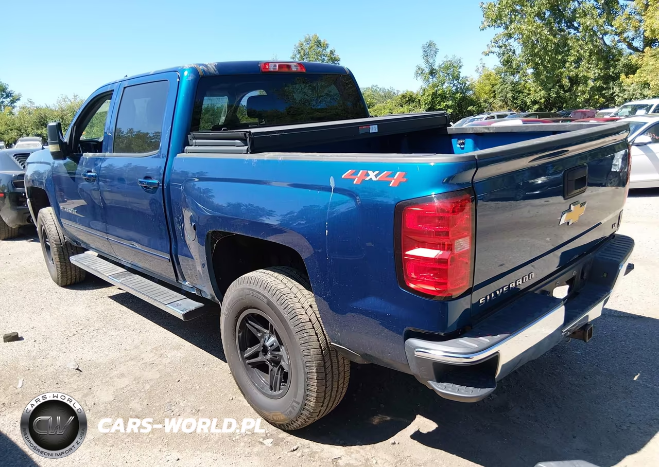 2018 Chevrolet Silverado 1500 1Lt VIN:3GCUKREC2JG487749 - 3