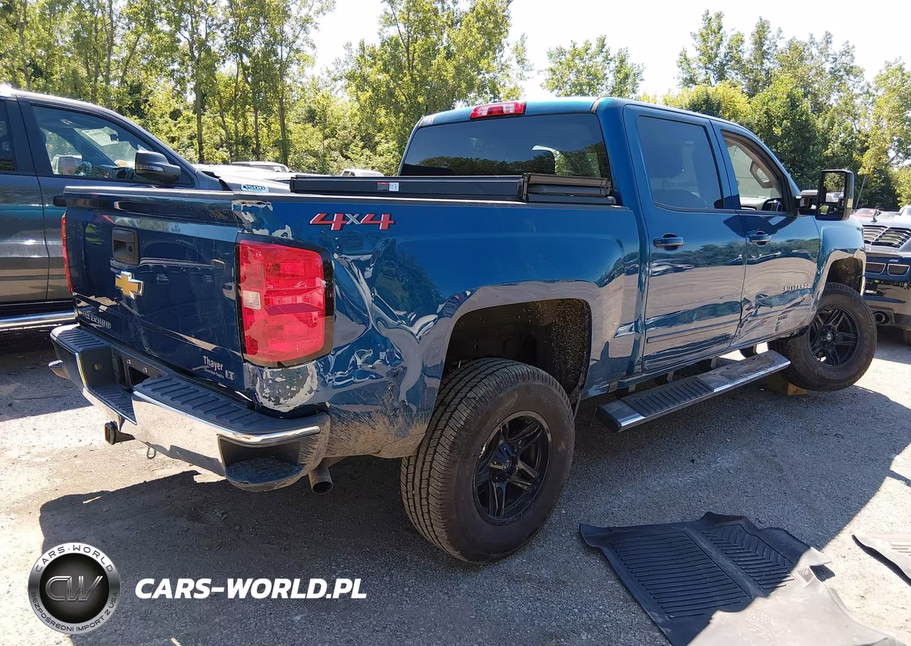 2018 Chevrolet Silverado 1500 1Lt VIN:3GCUKREC2JG487749 - 4