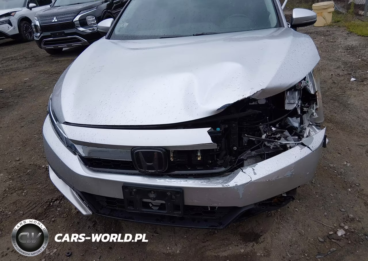 2018 Honda Clarity Plug-In Hybrid Touring VIN:JHMZC5F3XJC019750 - 12