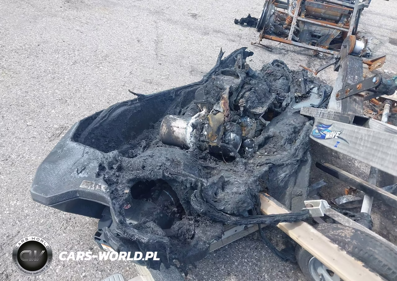 2019 Sea Doo Other VIN:YDV71166L819 - 4