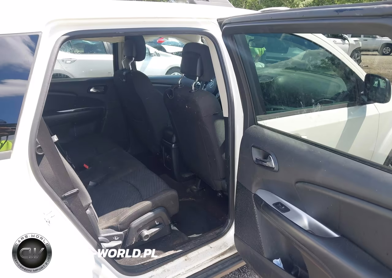 2018 Dodge Journey Se VIN:3C4PDCAB1JT310893 - 8