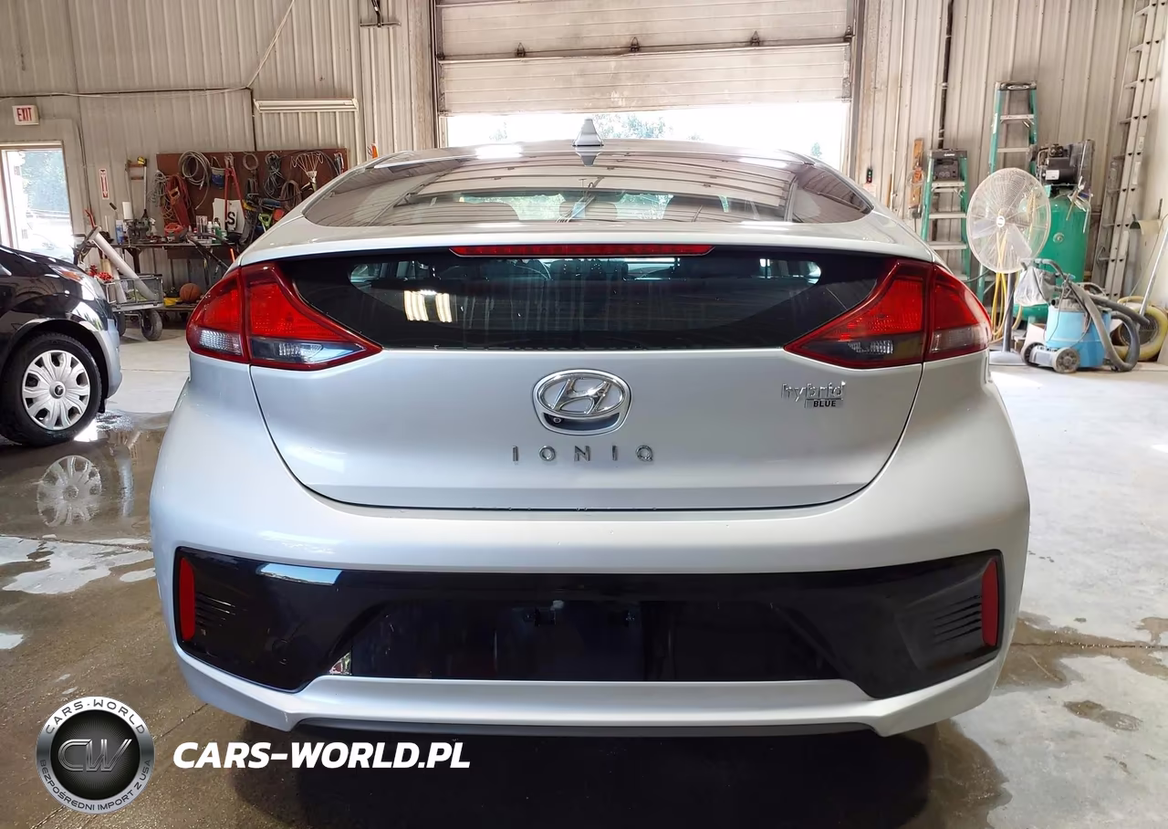 2019 Hyundai Ioniq Hybrid Blue VIN:KMHC65LC7KU106919 - 16